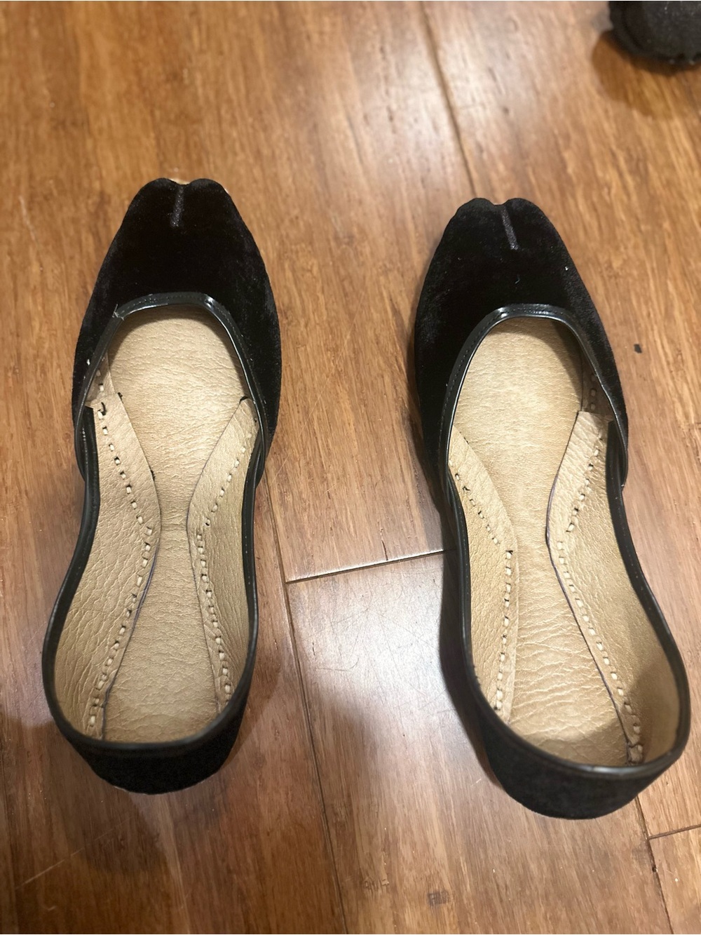 Black Velvet Women's Ballet Flats (Khussas)